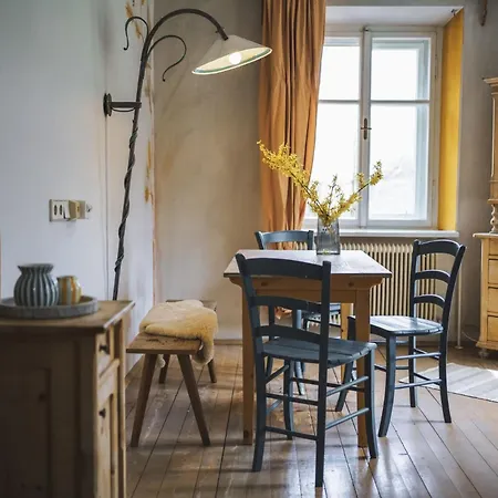 Apartmenthaus Burg Heimfels Apartment