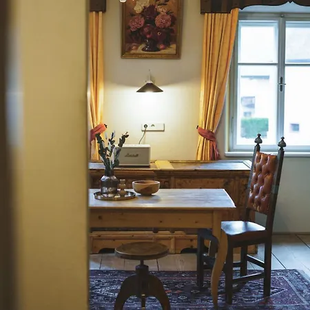 Apartmenthaus Burg Heimfels * Heinfels