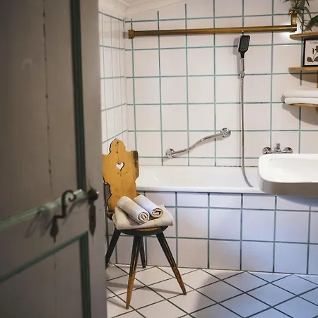 Apartmenthaus Burg Heimfels Heinfels