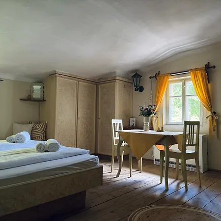 Apartmenthaus Burg Heimfels Heinfels