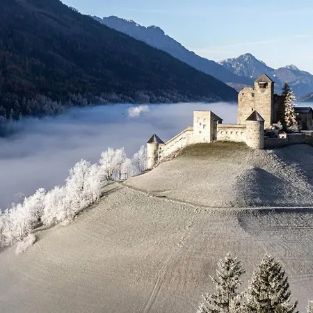 Apartmenthaus Burg Heimfels *